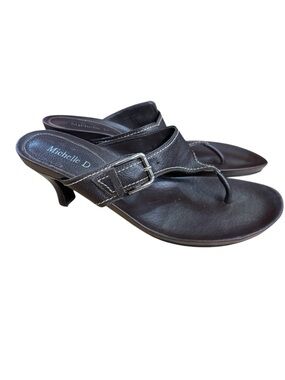 Michelle D Capri Chocolate Dark Brown Leather Kitten Heel Thong Size 9